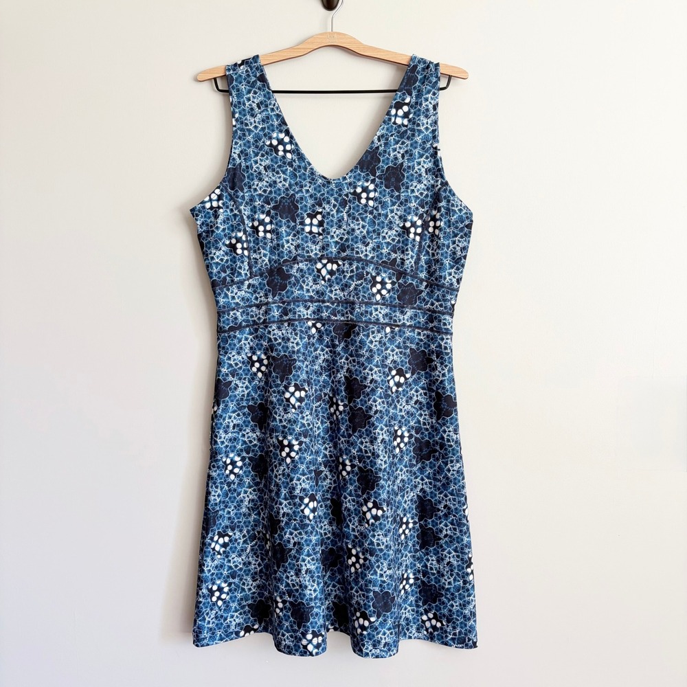 Title Nine Womens Dream V-Neck Maya Dress Large Blue Zipper Pocket Sleeveless